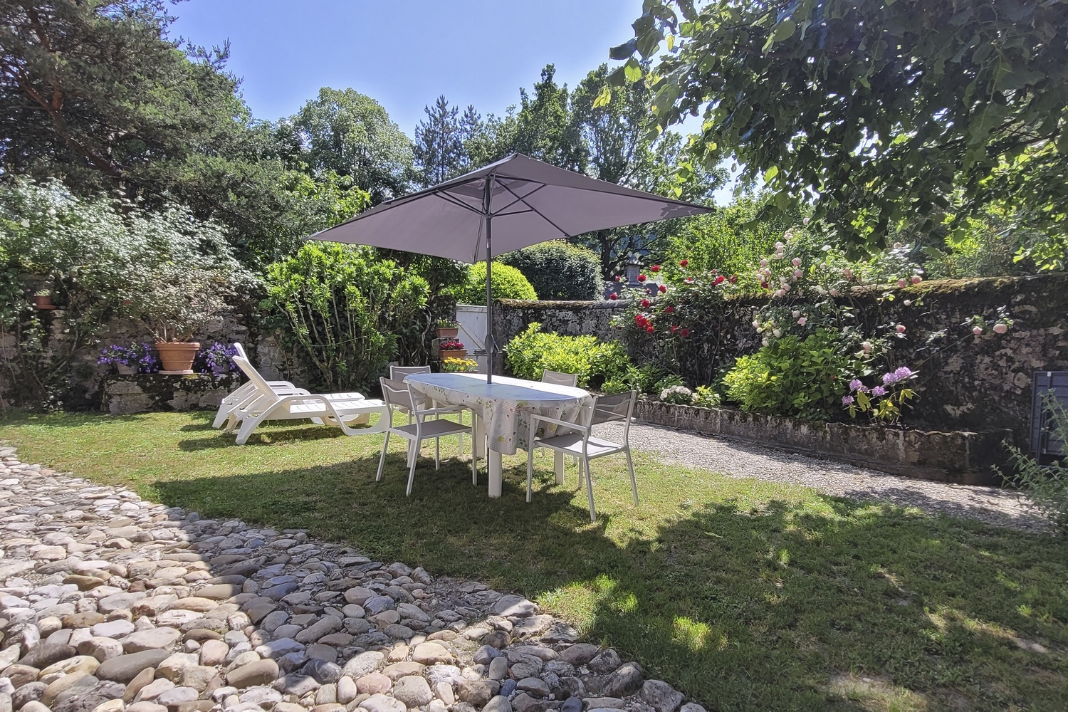 table de jardin du gite de France